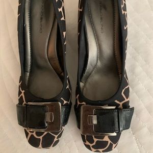 Bandolino cow print wedges size 7.5